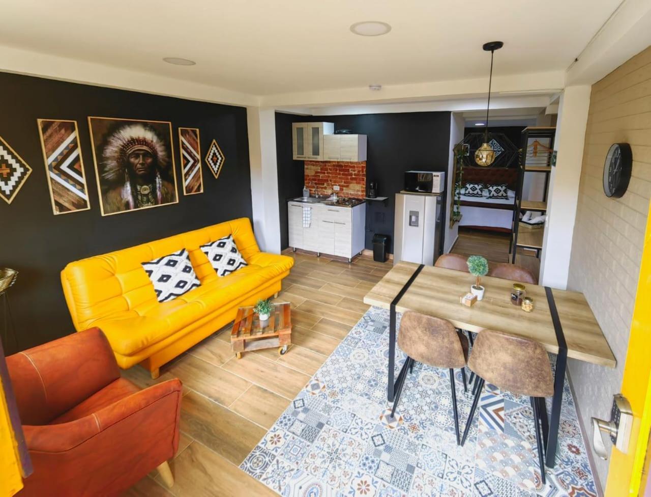 Confortable Apartamento A 20 Mt Del Parque Principal سالنتو المظهر الخارجي الصورة